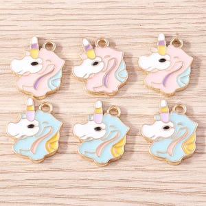 10 STKS Cartoon schattige eenhoorn emaille bedel, DIY handgemaakte legering druppelolie hanger, kleine creatieve charme, sieraden bedels voor oorbel ketting maken
