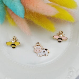 10 stks cartoon koe bee emaille bedels, legering bedel hanger, kleine bedel, ambachtelijke benodigdheden, sieraden bedels voor het maken van oorbellen ketting maken