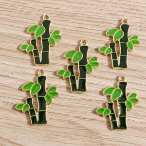 10 STKS Cartoon plant bamboe emaille bedel, DIY handgemaakte oliedruppel hanger, kleine creatieve charme, sieraden bedel voor oorbel ketting maken