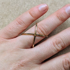 10k yellow gold geometric ring / solid 10kt gold crisscross ring / solid 417 gold x ring / statement right hand ring double infinity cross