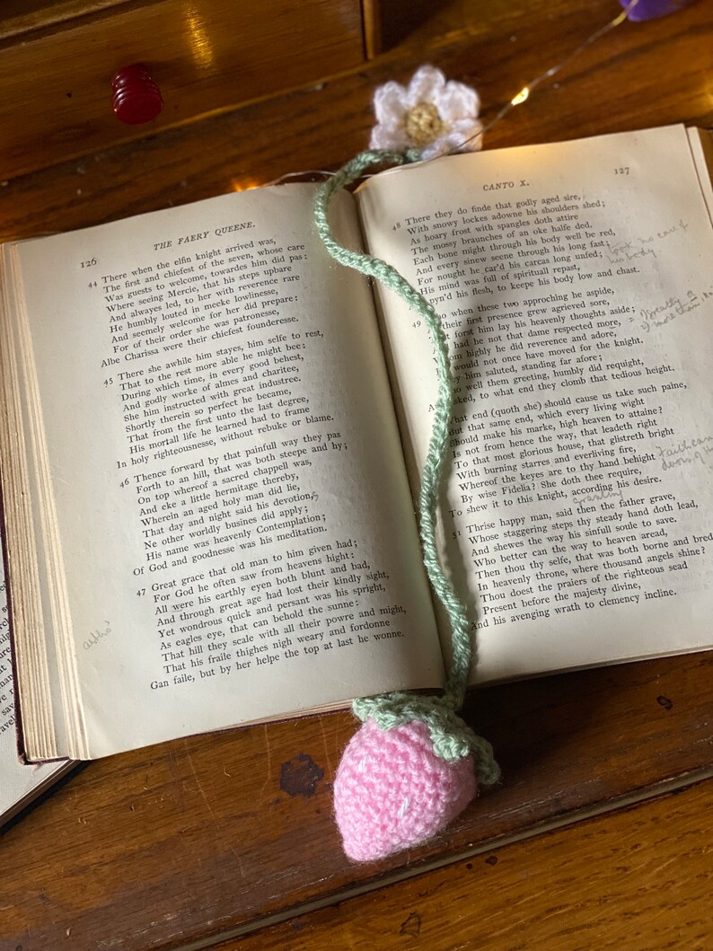Pink Strawberry Bookmark Crochet Cottagecore, Book Accessories, Handmade Bookmark, Bookstagram, Booktok Gift, Kawaii image 2