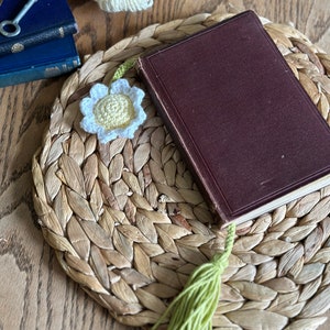 Daisy Flower Bookmark Crochet Cottagecore Book Accessories String Handmade image 2