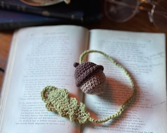 Acorn and Oak Leaf Bookmark Crochet Cottagecore Book Accessories String Handmade