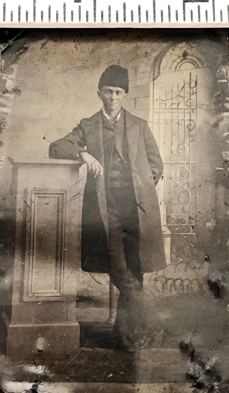 man /& woman look European Antique Tintype Photos Sold as a Pair ONLY 1870-1880 dark photos on tin as in photography/'s early days