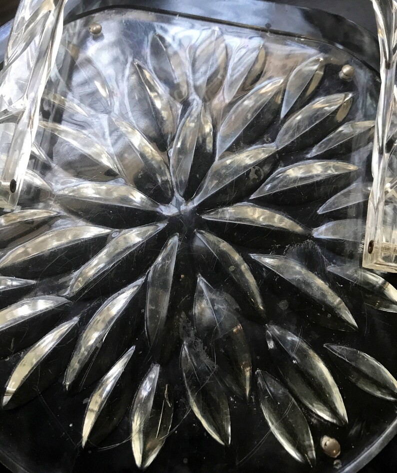 Nickel Clasp Great Condition 1940s Vintage Lucite Purse by Rialto Gunmetal Grey Marbled Round Body with Clear Carved Lucite Top /& Handle