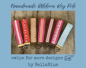 Key Fob Vintage Ribbon Keychain, Handmade Wristlet Keychain, Key Fob, Cute Keychain, Flower Keychain, Boho Keychain, Jacquard Ribbon, key