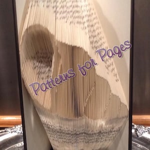 Book folding pattern for a CONCH SHELL