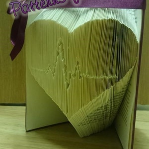 Book folding pattern for HEARTBEAT in a HEART