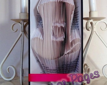 Book folding pattern for a MAD HATTER hat