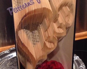 Book folding pattern for LOVE-HEART