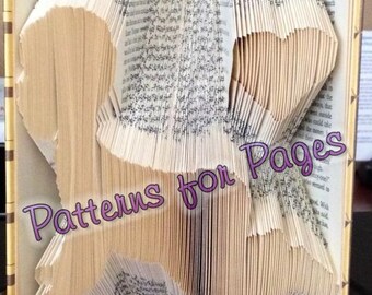 Book folding pattern for a crawling BABY with a HEART