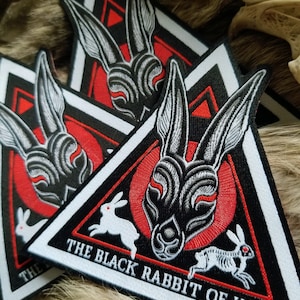 The Black Rabbit of Inlé Woven Patch Skeleton Death Watership down Bunny Nature Circle of Life afbeelding 4