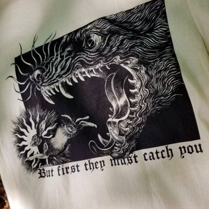 But First They Must Catch You Unisex T-Shirt Watership Down rabbit El-Ahrairah imagem 7