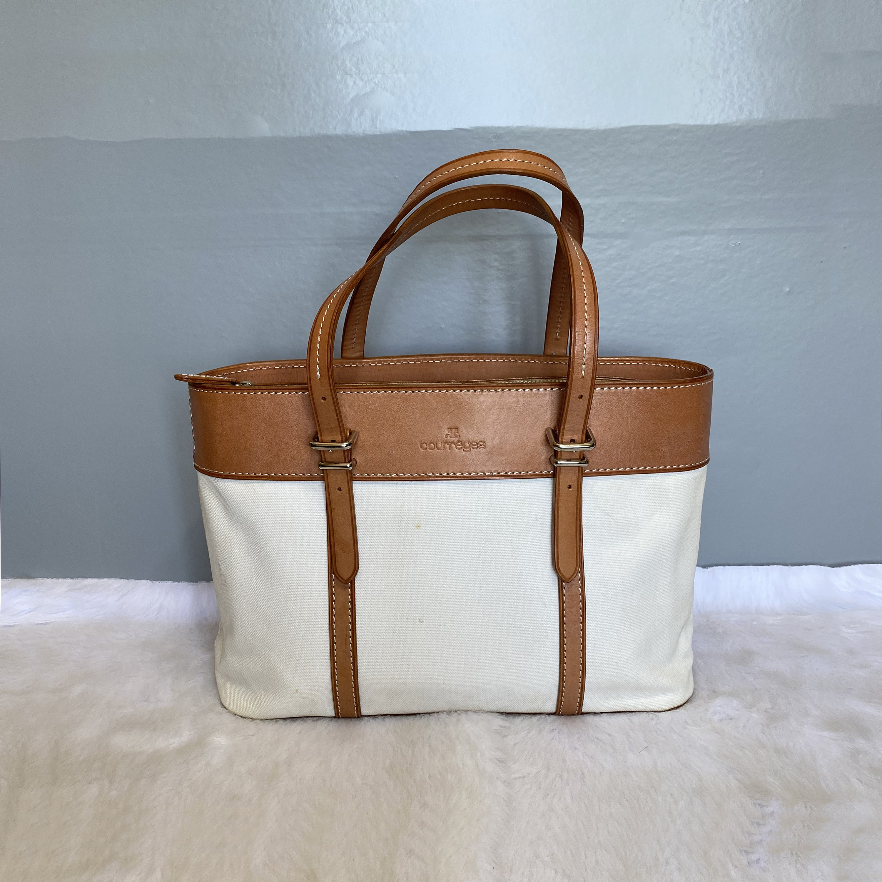 Courreges White Leather Shoulder Bag