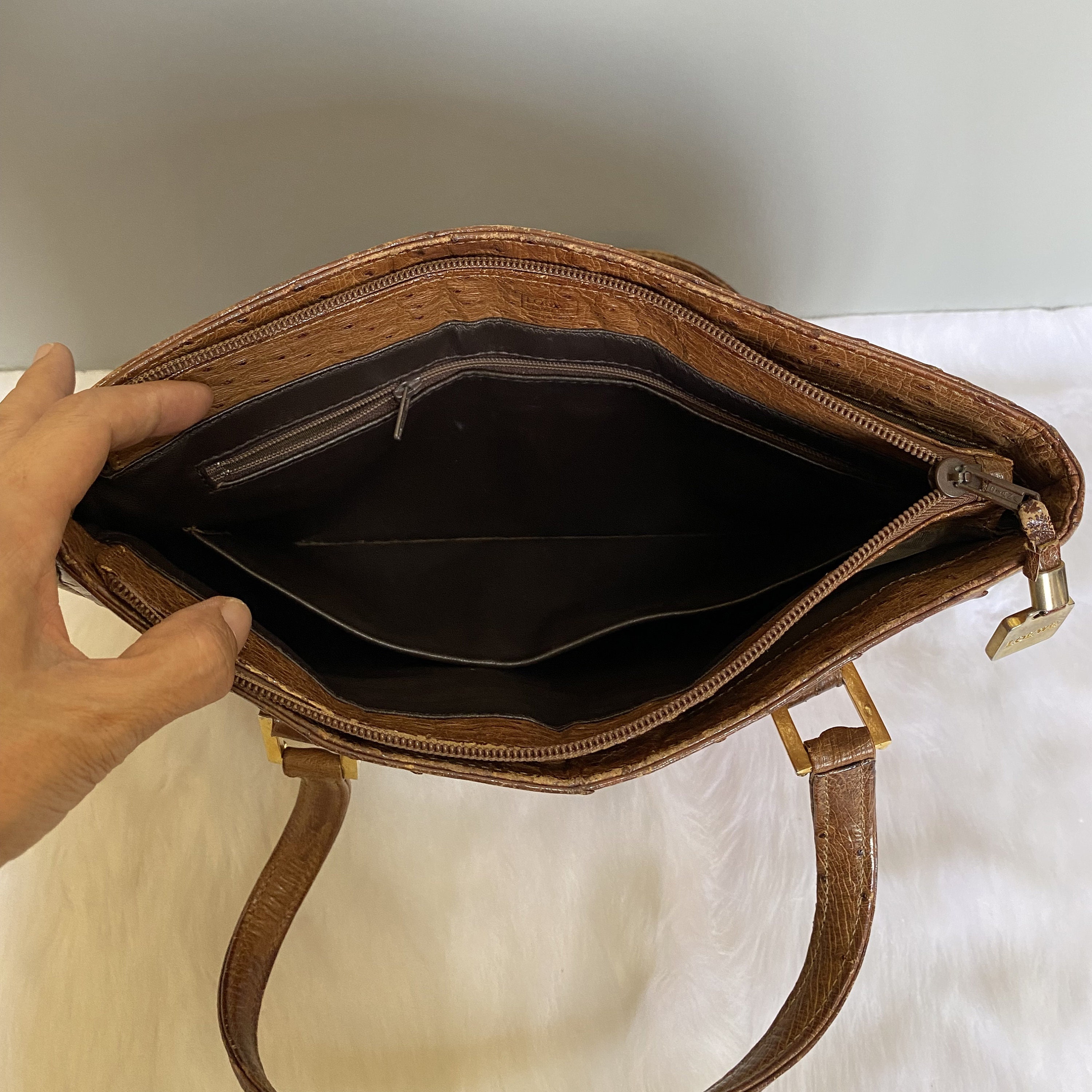 LOEWE black ostrich skin bag with flap and double handle – Vintage Carwen