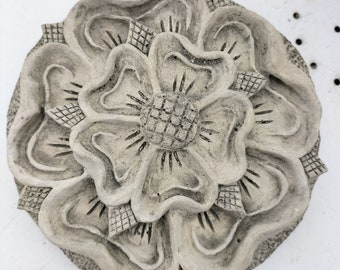 Stone garden ornament Tudor rose wall plaque