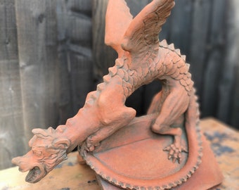 Dragon finial terracotta roof ridge tile ornament