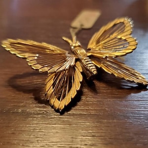 Butterfly 3D dress pin Brooch filled tone Monet vintage