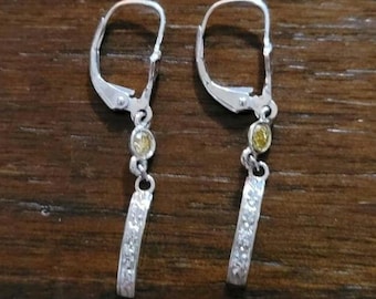 Diamond Line Dangle 14kt white gold Earrings white and yellow Diamonds