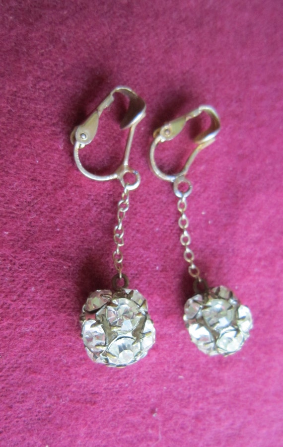 Vintage Dangle Bling Crystal Ball Clip On Earrings - image 5