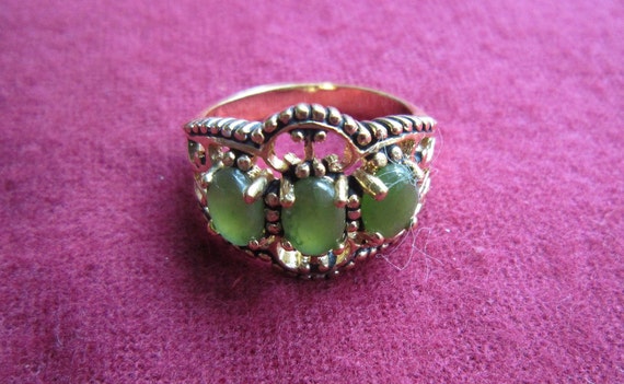 Vintage Gold Tone Jade Ring Past, Present, Future… - image 1