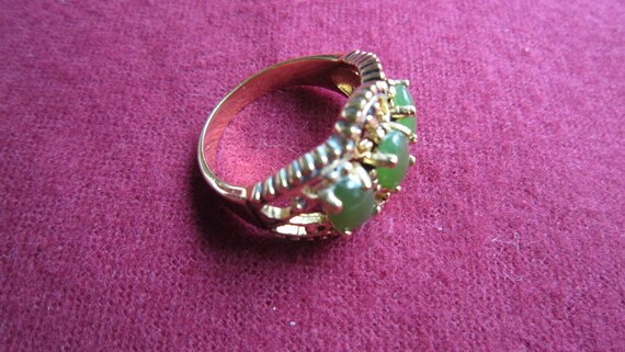 Vintage Gold Tone Jade Ring Past, Present, Future… - image 4