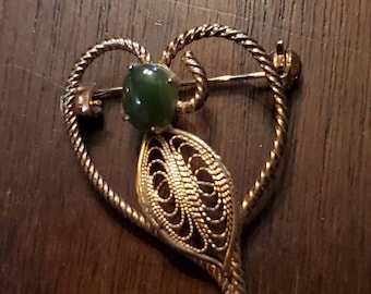 Heart shaped & leaf style gold filled jade brooch pin