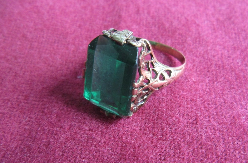 Antique Gold Filigree Ring Original Green Faux Emerald cut Emerald image 2