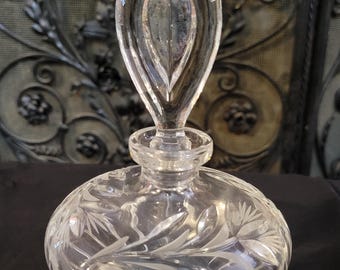 Vintage Crystal Laurel Wreath small - medium decanter