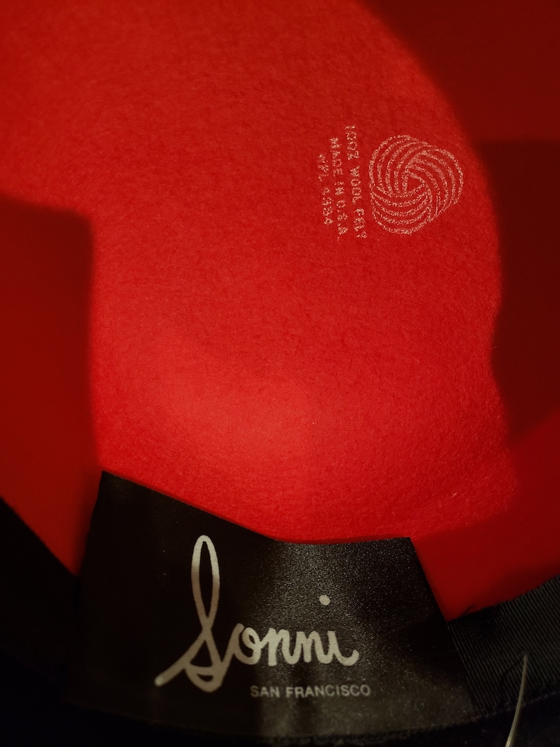 Vintage fashion hat Red Black by Sonni New with tags