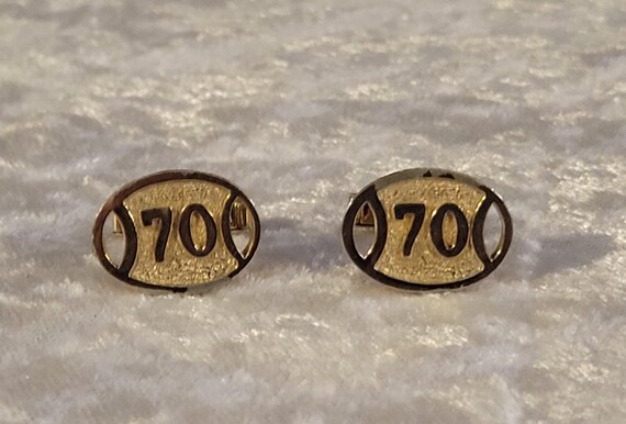 Vintage 70 oval Cufflinks gold finish 70th View 2