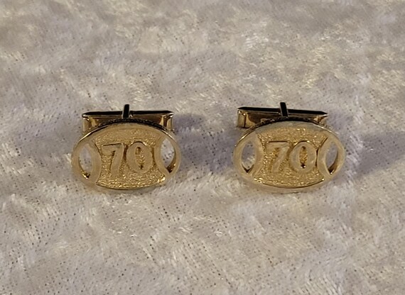 Vintage 70 oval Cufflinks gold finish 70th View 4