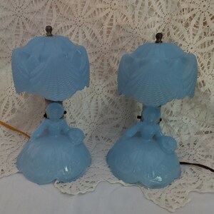 Vintage pair of L. E. Smith Art Deco Southern Belle Blue Glass Boudoir lamps