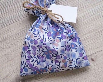 Liberty Wiltshire blue wedding/Baptism/Communion favored ballotin bag - with label and rope tie