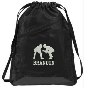 Sac à dos à cordon brodé personnalisé pour équipe de lutte. Cadeau pour équipe de lutte. BG616