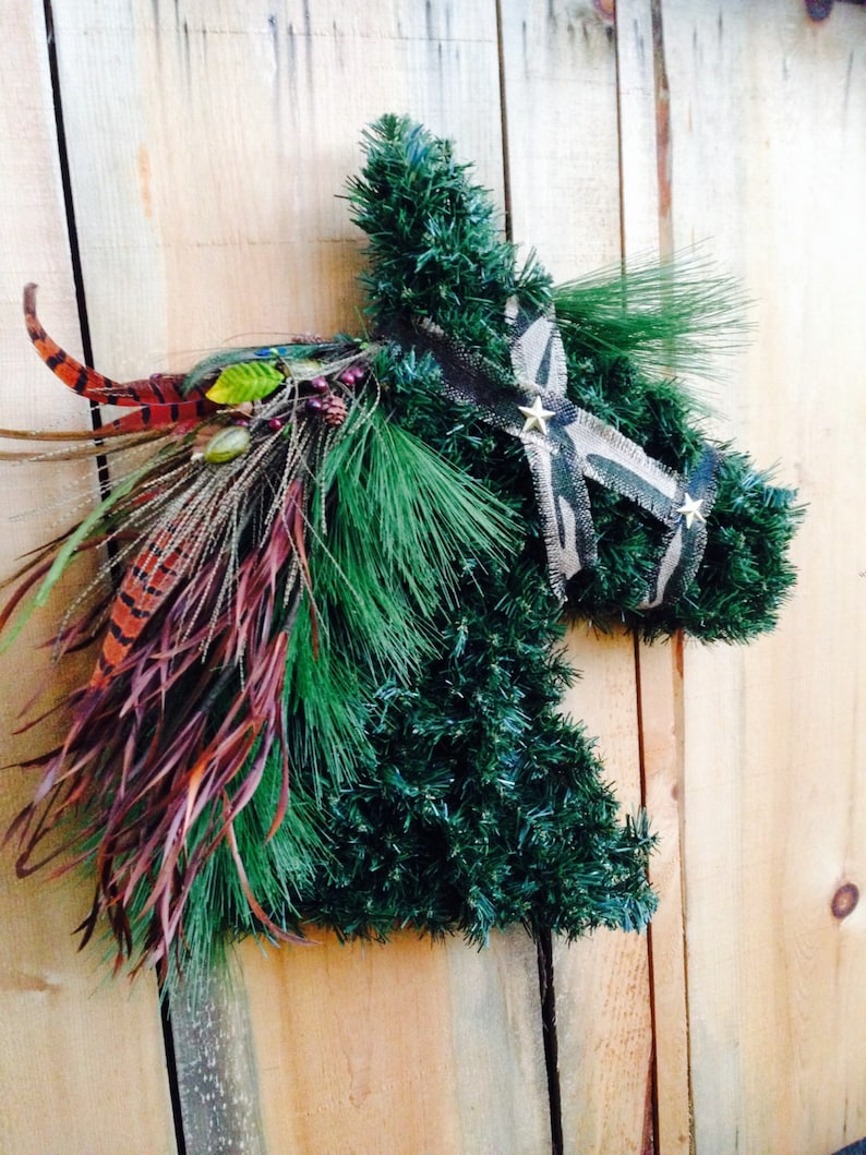 Horse Head Wreath