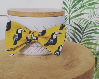 Original yellow bird bow tie