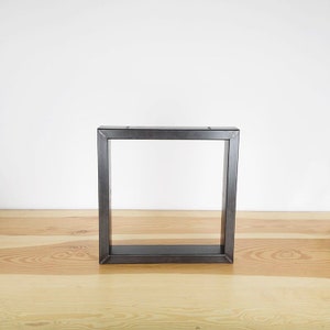 L&#39;INTRÉPIDE - Foot for bench and table in steel