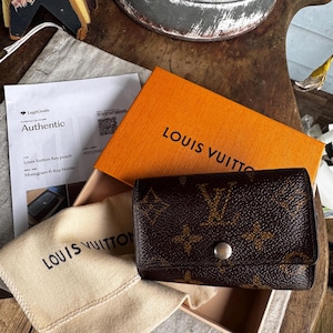 White Checkered Louis Vuitton Case - Etsy