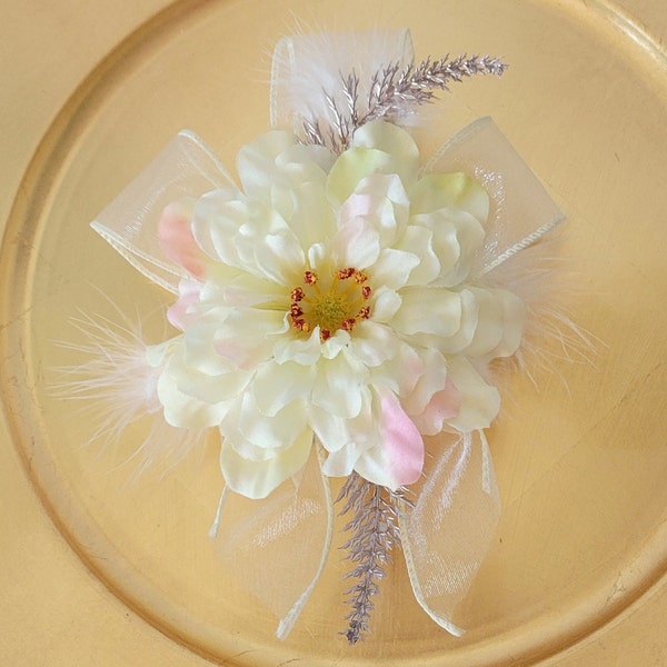 Corsage With A Creamy Flower, Soft Feathers And Silvery/Pink Fern