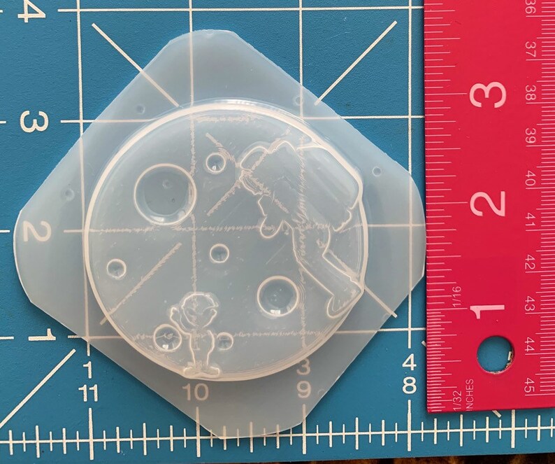 Moon Alien Mold