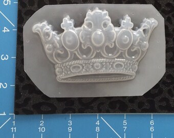 Big crown mold