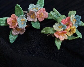 Vintage 1940s Earrings Brooch Set, 1950s Hand Crochet Jewellery Set, 1940s Flower Earrings Brooch