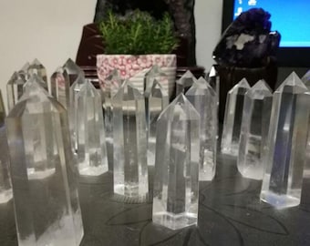 Clear Quartz Crystal Tower Point Rock Crystal Quartz Point Wand Obelisk Crystal Generator Tower for Reiki Healing Crystals Crystal Grids