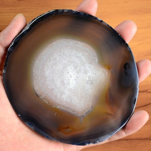 KOSTENLOSER VERSAND - EIN Stück Brasilianischer Natürlicher Achat Scheibe Achat Untersetzer Geode Stein Untersetzer Tasse Matte 10-15cm - Schwarz