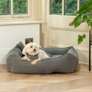 Cama personalizada para perros - Colección Bouclé / Camas de lujo para perros / Ideal para cachorros / La cama perfecta para una siesta placentera / Hecha a mano