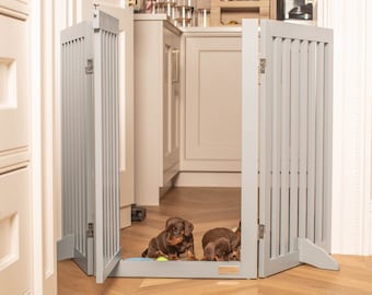 Lords & Labradors Medium 3 Panel Wooden Dog Gate Doggie Stopper With Door - Available in Grey or White - For Cockapoo, Dachshund