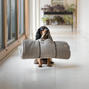 Lords & Labradors Roll and Go Dog Travel Mat | Easy Roll Up Dog Mat | Perfect For Pet Travel | Luxury Mattress For Dogs | Roll Out Dog Mat