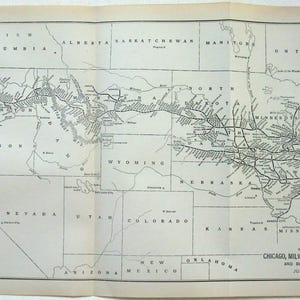 Chemin de fer de Chicago, Milwaukee & St. Paul - Carte du système originale datée de 1913 par Poor's Publishing Co. Antique Railway