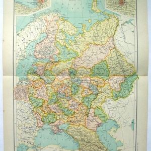 Rusia europea - Mapa original de John Bartholomew circa 1898. Mapa antiguo de la época colonial.